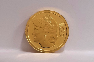 La Monnaie Royale de Belgique félicite la Reine pour son anniversaire avec la première pièce de 12,5 euros en or de cette année